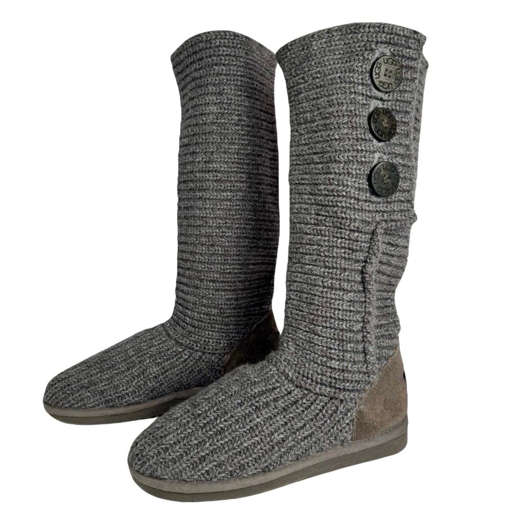 UGG Australia Classic Cardy Knit Sweater Gray Woven Button Boots Women’s Size 8